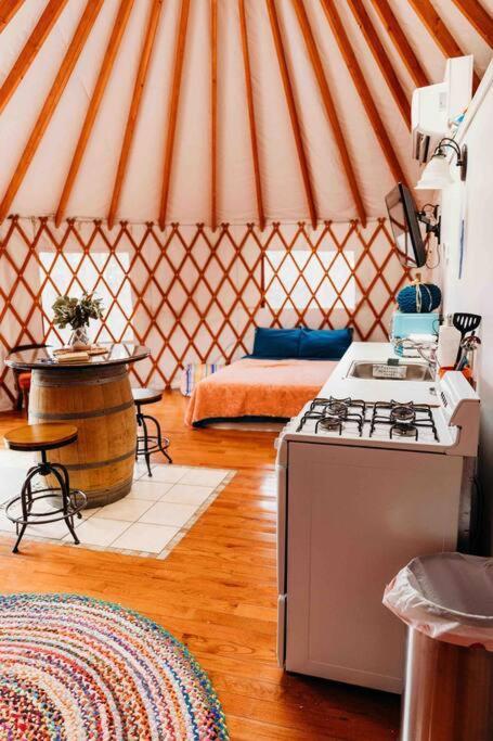 Villa Heated & Ac Yurt Penn Yan Exterior foto